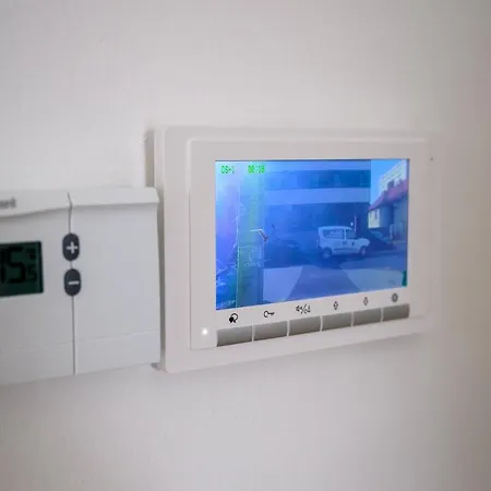 Flexible Selfcheckins 49 - - Parking - New - Luxury Apartment